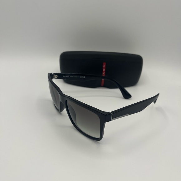 NWT Women’s Prada Sunglasses - Picture 3 of 4